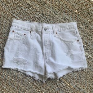 white Levi jean shorts